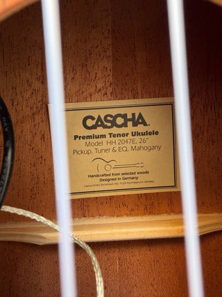 Ukelele Tenor Cascha HH 2047E Caoba + Funda