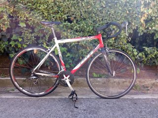 Bicicleta BH Race One