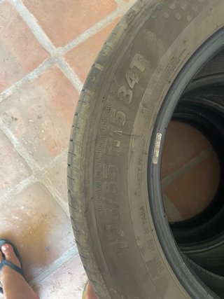 Neumáticos de coche (4 unidades)