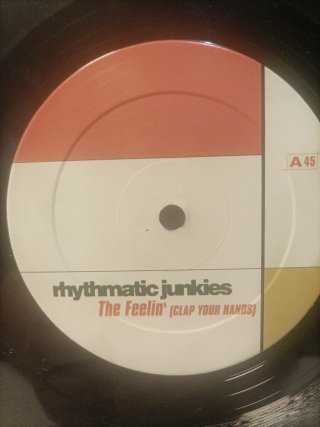 Rhythmatic Junkies / The Feelin' (house)