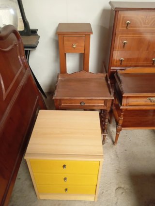 Mesitas de noche de madera