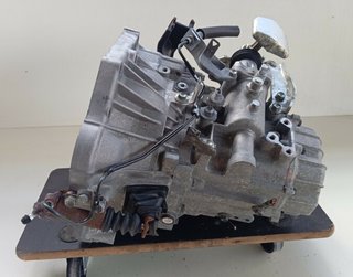 Caja de cambios 31115-02030 toyota avensis 486693