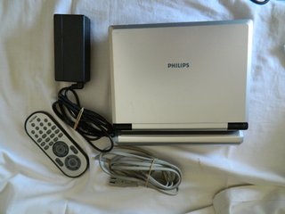 Lector DVD Portátil Philips PET706/05