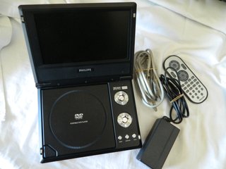 Lector DVD Portátil Philips PET706/05