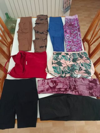 Abbigliamento sportivo da donna. Leggings da palestra