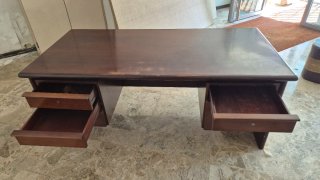 Mesa de oficina de madera maciza