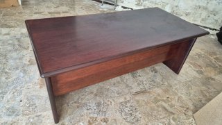 Mesa de oficina de madera maciza