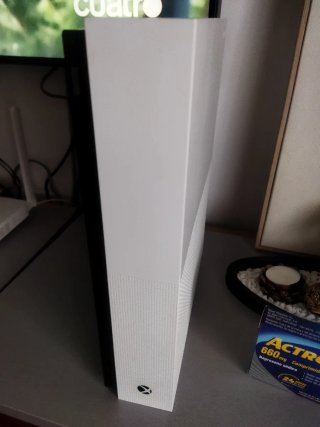 Xbox One S All-Digital 1TB Bianca