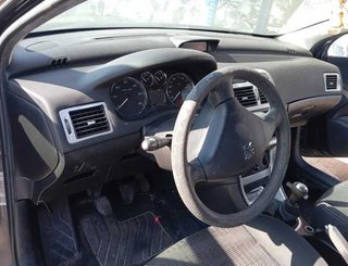 Peugeot porton tras 307 berlina (s2) d-sign 484605