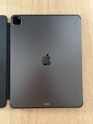 iPad Pro 12.9 5ª Gen + Smart Keyboard + Pencil