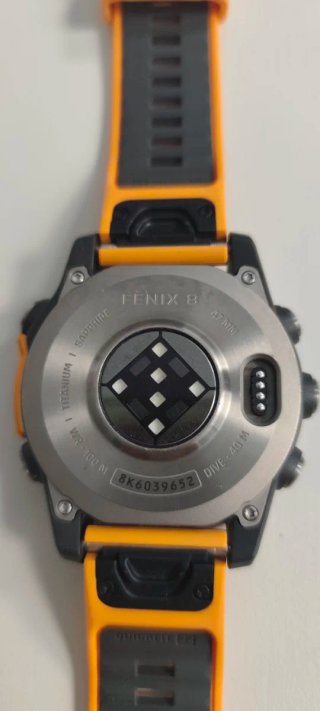 Garmin Fenix 8 AMOLED Zaffiro Titanio 47mm