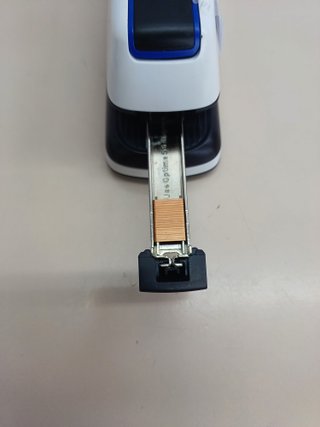 Grapadora eléctrica automática 20 hojas Rexel