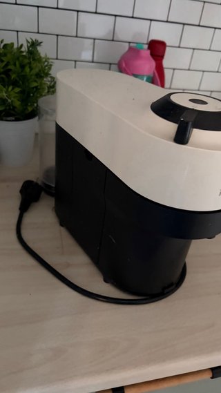Cafetera Nespresso Poco Uso