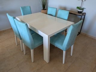 Mesa comedor extensible y 6 sillas terciopelo