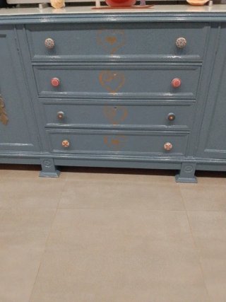 Armario azul dorado