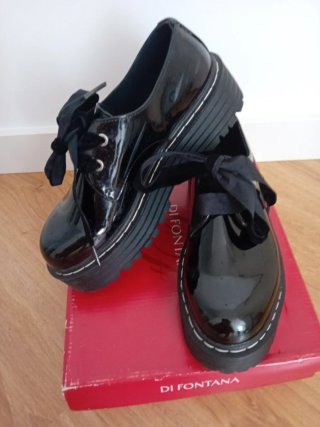 Zapatos charol negros mujer
