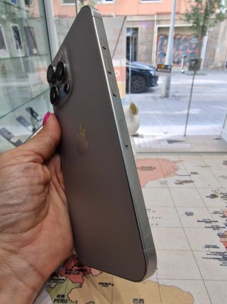 iPhone 16 Pro Max 256GB Titanio Natural