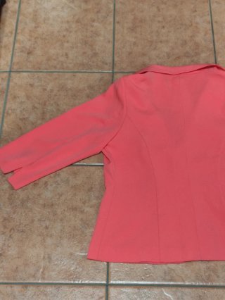 Chaqueta coral Catalina González
