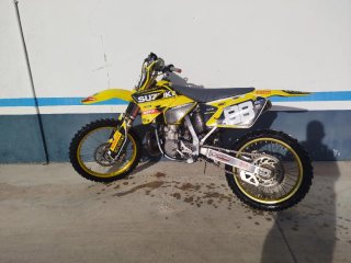 Suzuki RM250 Motocross Enduro
