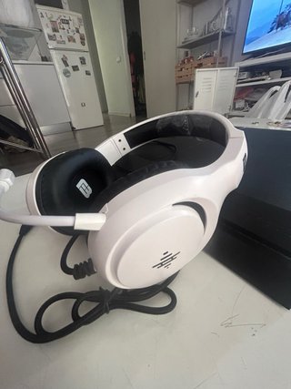 PS4 500GB + Mando Oficial + Auriculares