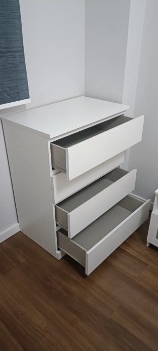 Cómoda Ikea Malm 4 cajones blanca
