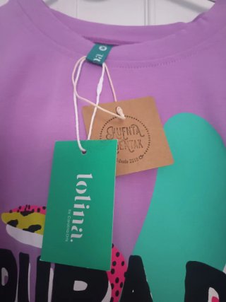 Camiseta Morada