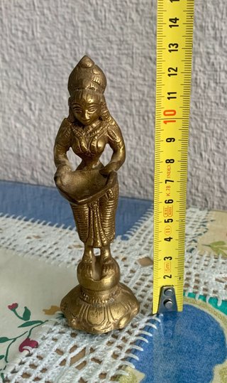 Figura de bronce antigua