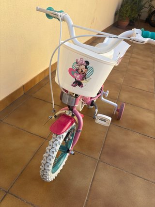 Bicicleta infantil Minnie con ruedines
