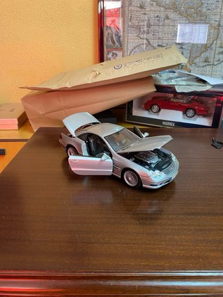 Mercedes SL 55 AMG Maisto 1/18