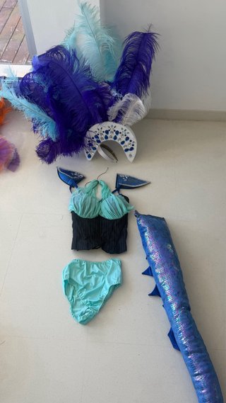Confezione 6 Costumi Carnevale Sitges
