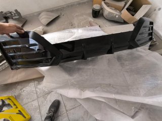 Espoiler de paragolpes trasero de BMW x2.