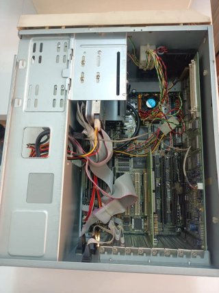 Computer Vintage socket 5 si accende leggi descriz