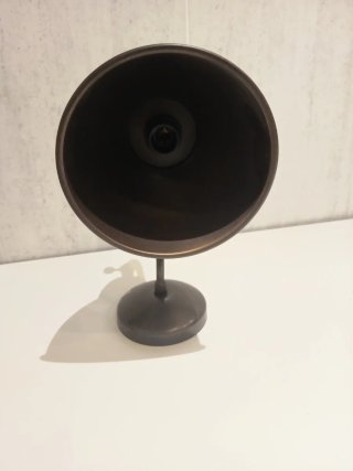 Aplique de pared metálico