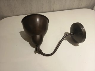 Aplique de pared metálico