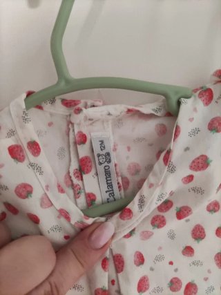 Conjunto bebé niña fresas