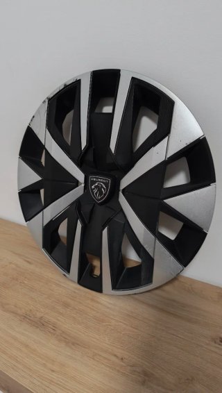 Copricerchio Peugeot "monti" Nero e Argento