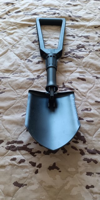 Pala Plegable Negra Gerber 2000 USA