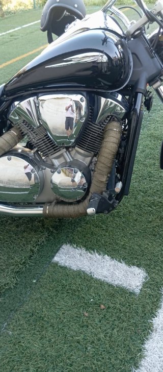 Escapes Highway Hawk VTX 1300