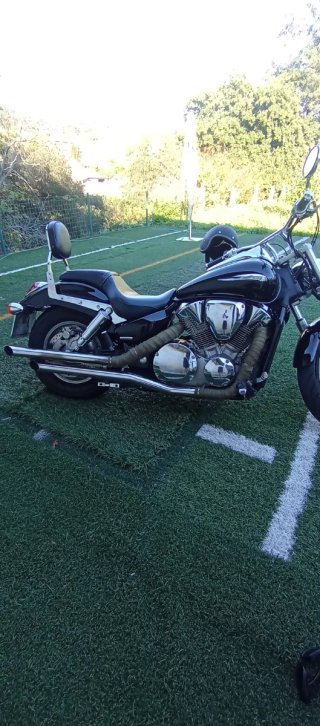 Escapes Highway Hawk VTX 1300