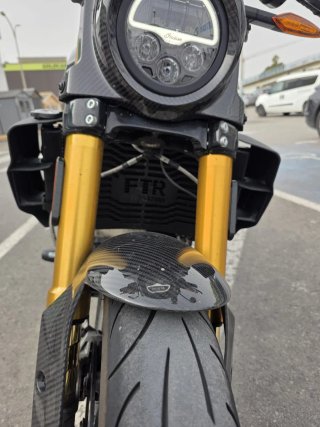 Indian FTR 1200R CARBON TOPE DE GAMA