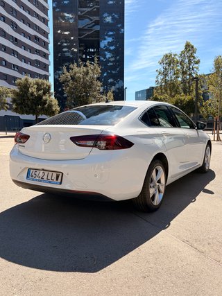 Opel Insignia 2021
