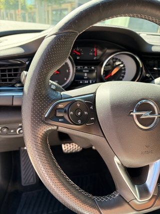 Opel Insignia 2021