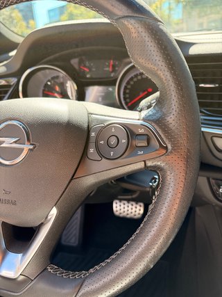 Opel Insignia 2021