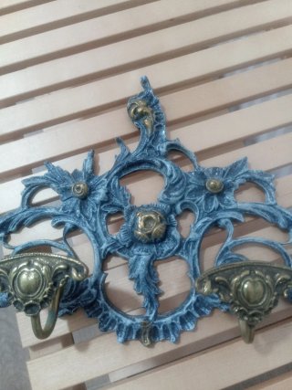 Colgador antiguo bronce envejecido