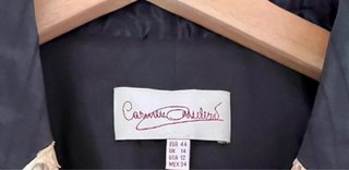 Blazer Carmen Melero efecto mojado pitón Talla L