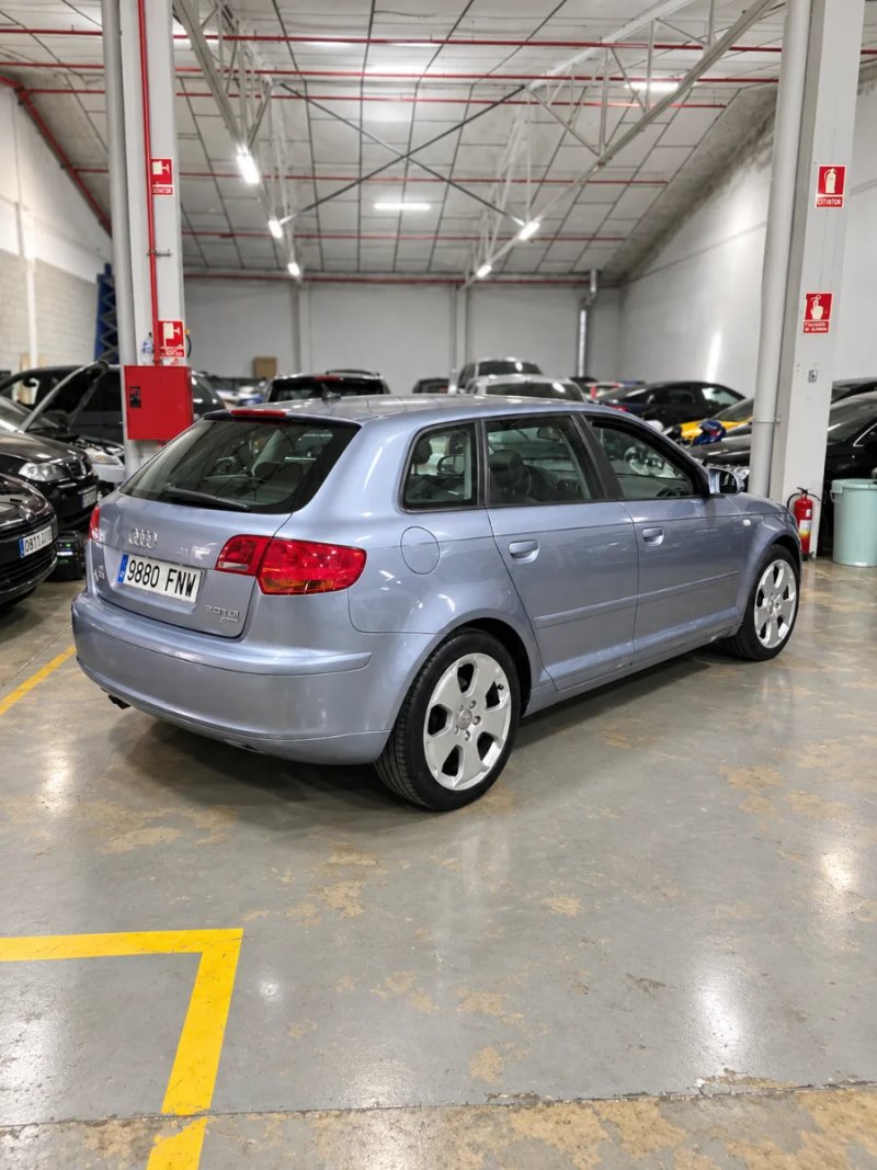 Audi A3 2.0 TDI Attraction DPF 2007, foto 3