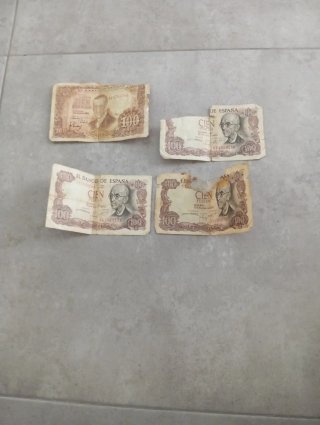 Billetes: 100 y 25 Pesetas España
