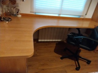Escritorio con mesita y silla  Ancho mesita 130