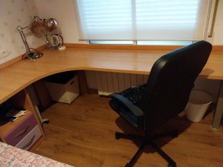 Escritorio con mesita y silla  Ancho mesita 130