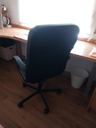 Escritorio con mesita y silla  Ancho mesita 130